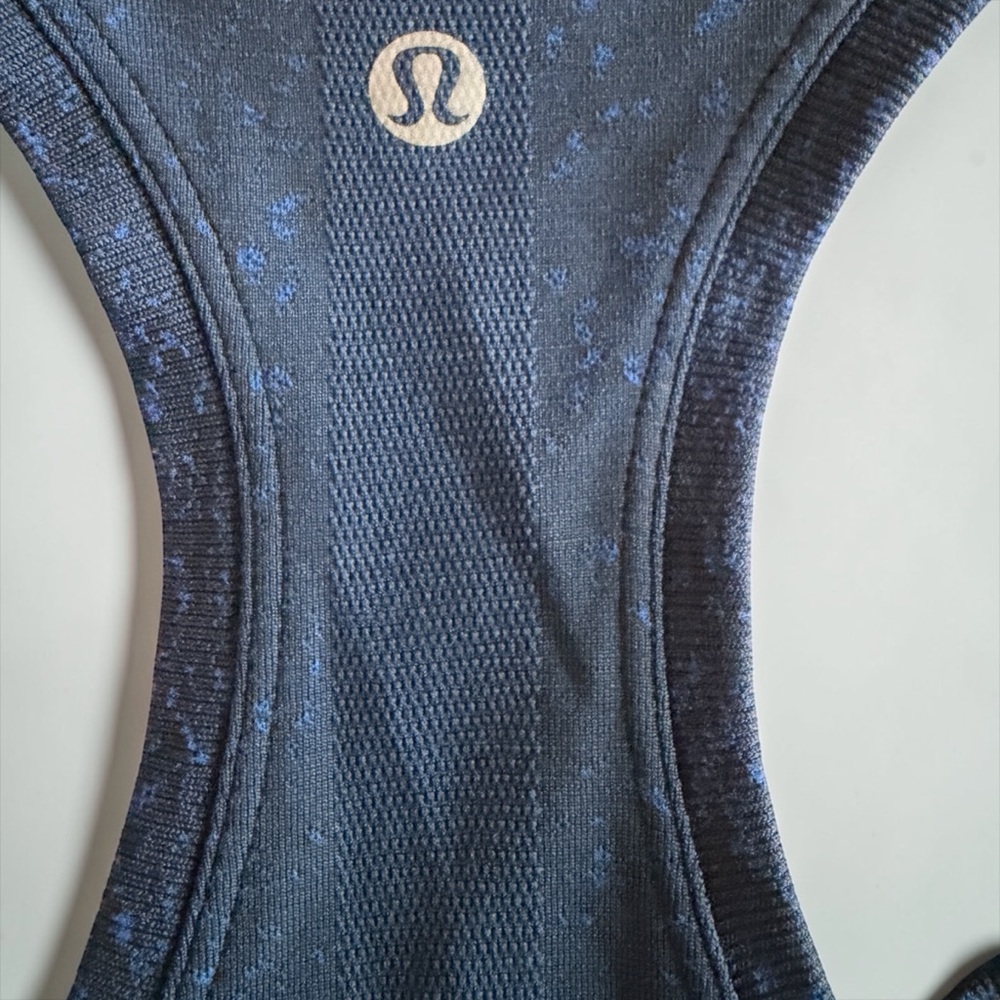 Lululemon EUC Swiftly Tech Racerback Tank Top 2.0 Waist Length Size 10 Blue - Picture 9 of 15
